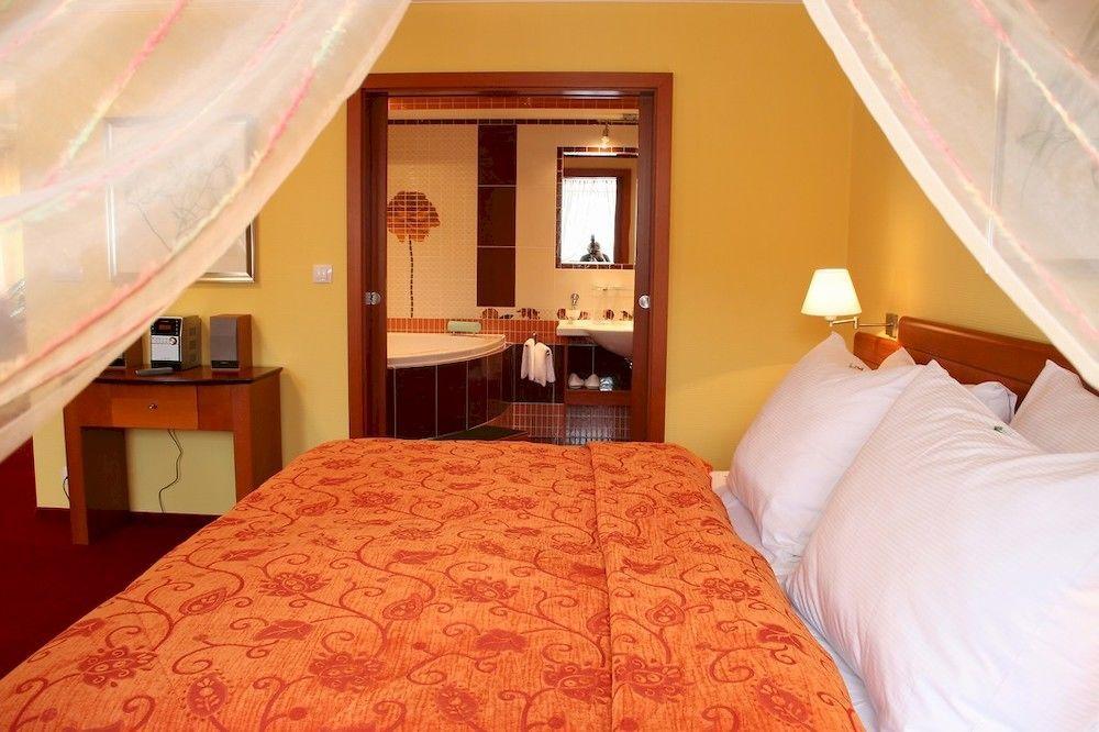 Hotel Ceska Koruna Decin Buitenkant foto