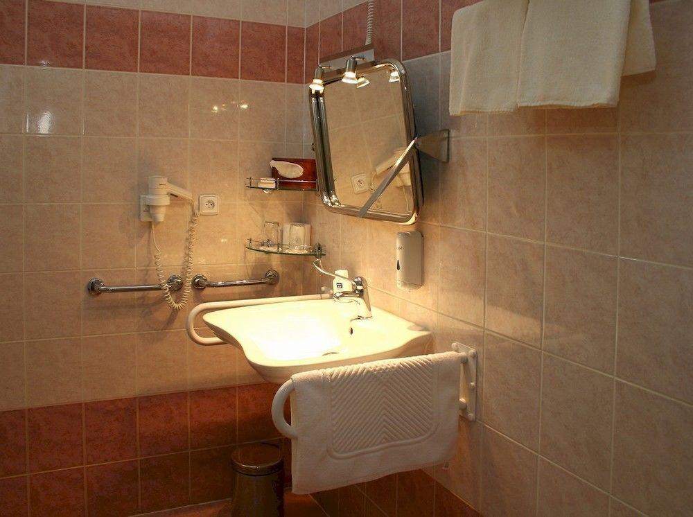 Hotel Ceska Koruna Decin Buitenkant foto