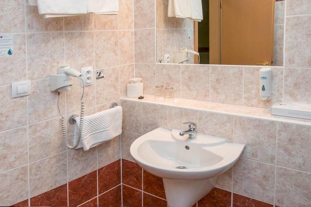 Hotel Ceska Koruna Decin Buitenkant foto
