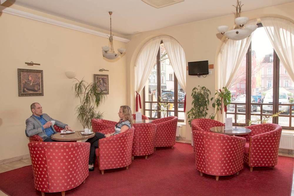 Hotel Ceska Koruna Decin Buitenkant foto