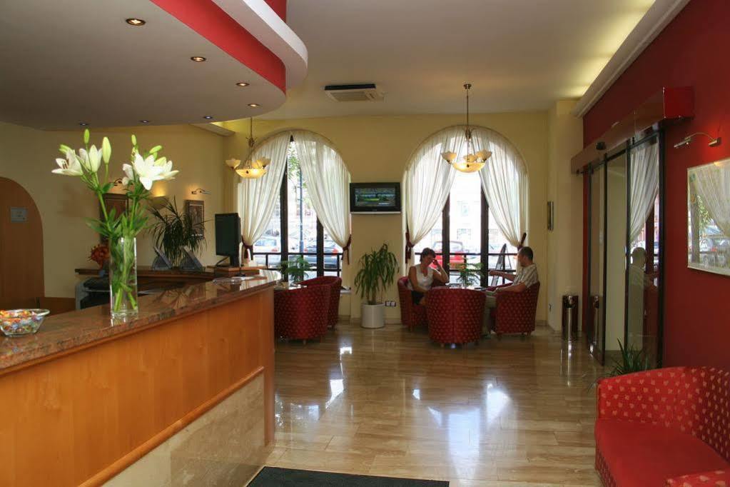 Hotel Ceska Koruna Decin Buitenkant foto